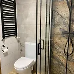 M1 W Centrum Wiela Apartment *