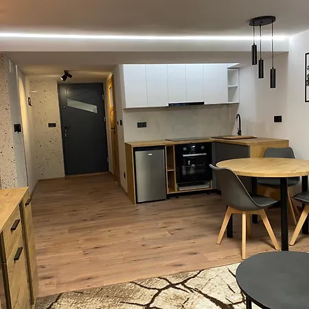 M1 W Centrum Wiela Апартаменты Веле