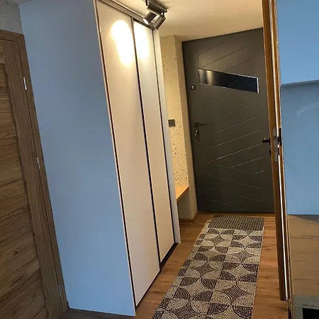 M1 W Centrum Wiela Апартаменты