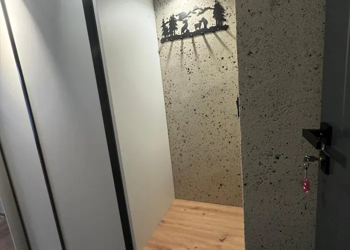 M1 W Centrum Wiela Διαμέρισμα *